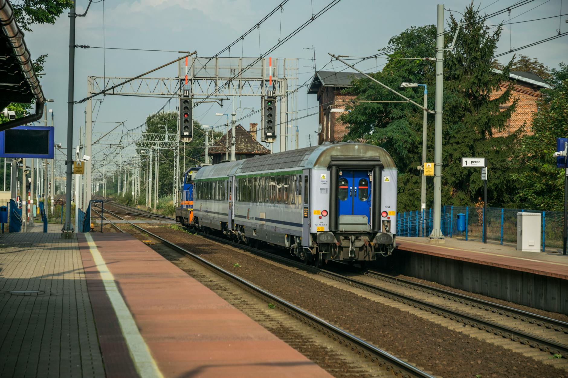 Pyskowice: Modernizacja linii kolejowej 132 - zdjęcie przedstawiające tory kolejowe lub pociąg